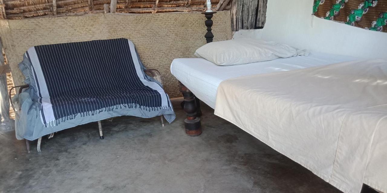 Wildebeeste Lamu Buitenkant foto